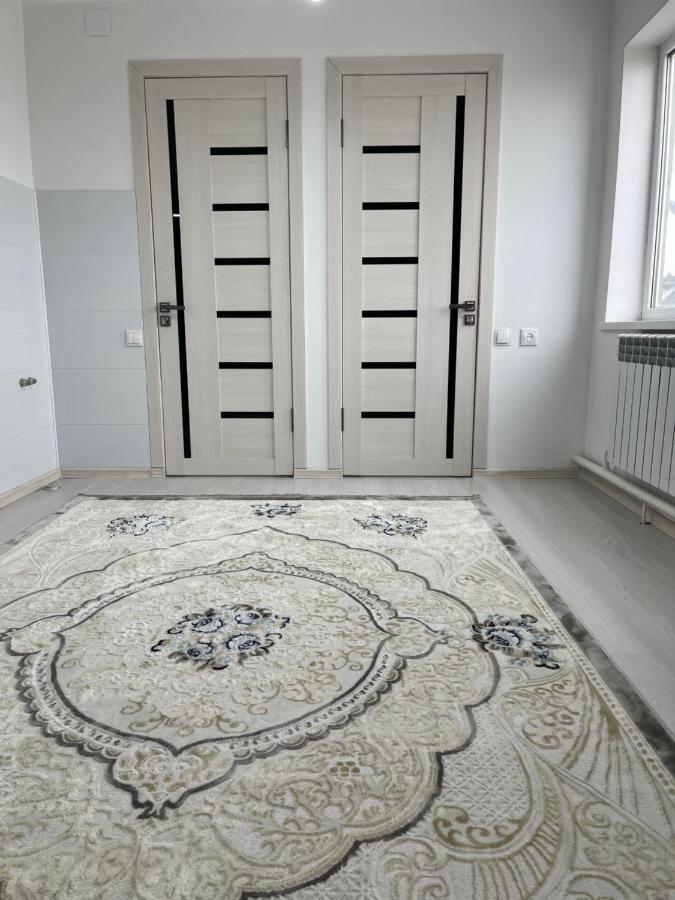 Guesthouse Greathome Karakol Bagian luar foto