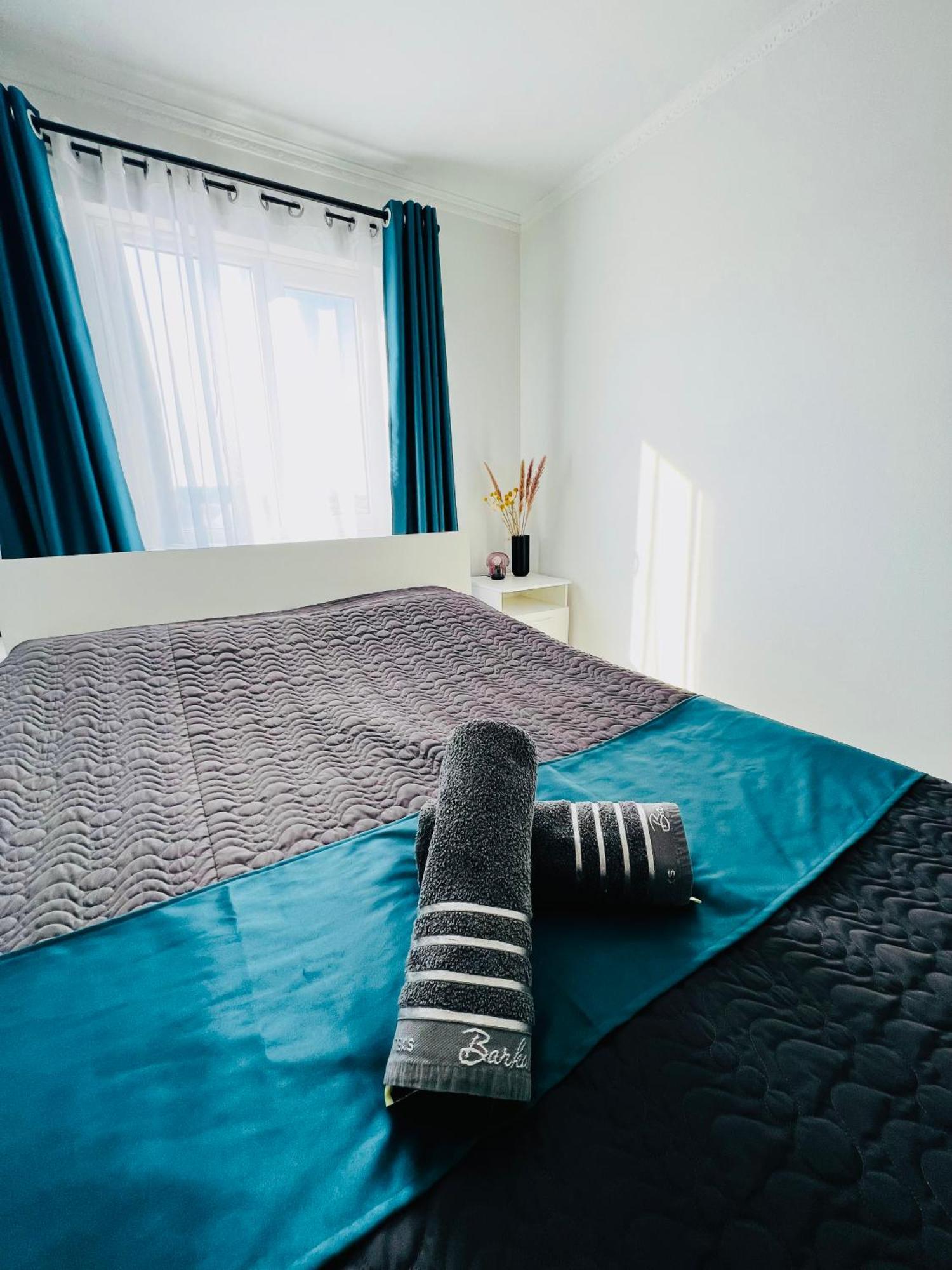 Guesthouse Greathome Karakol Bagian luar foto