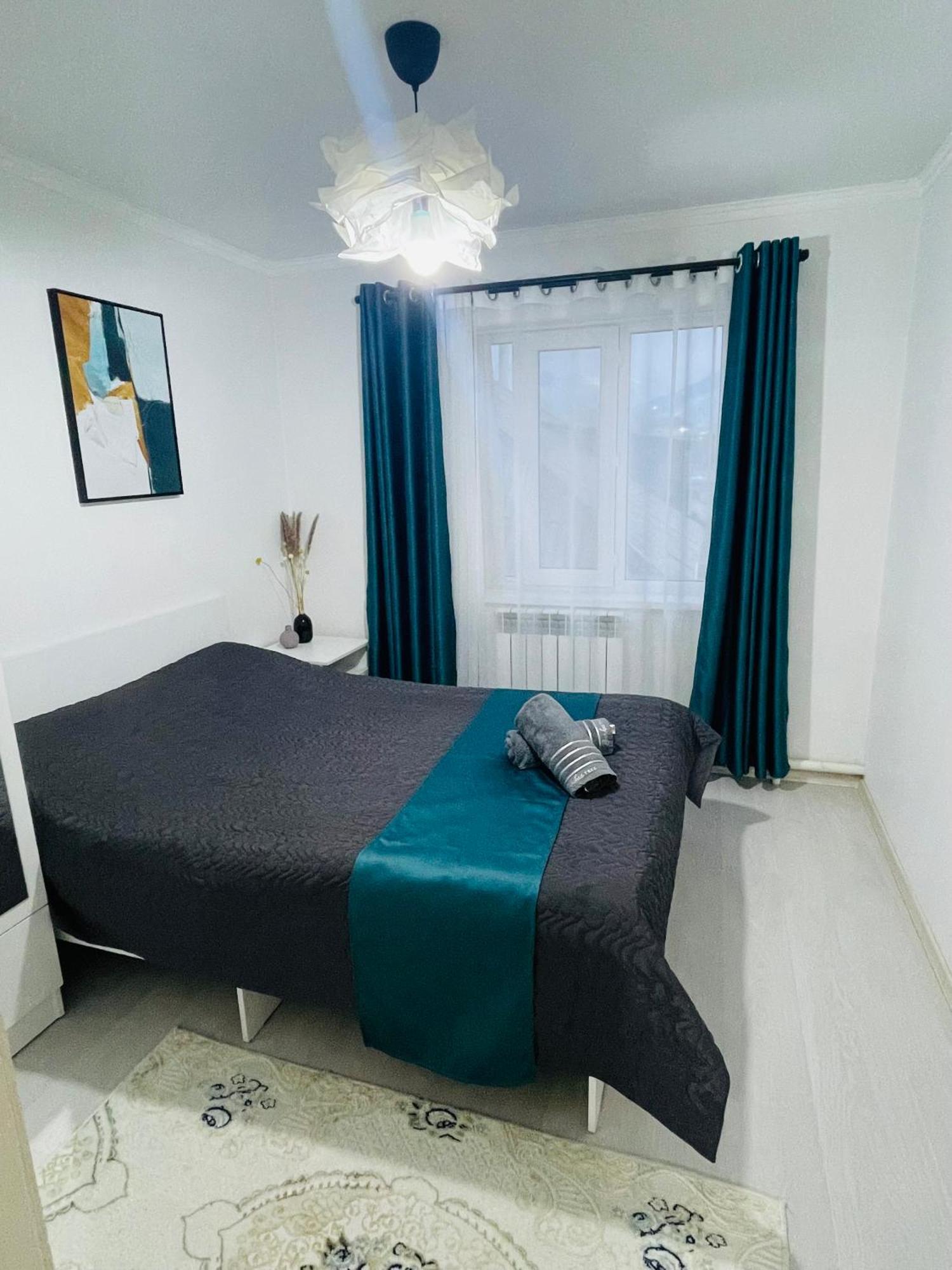 Guesthouse Greathome Karakol Bagian luar foto