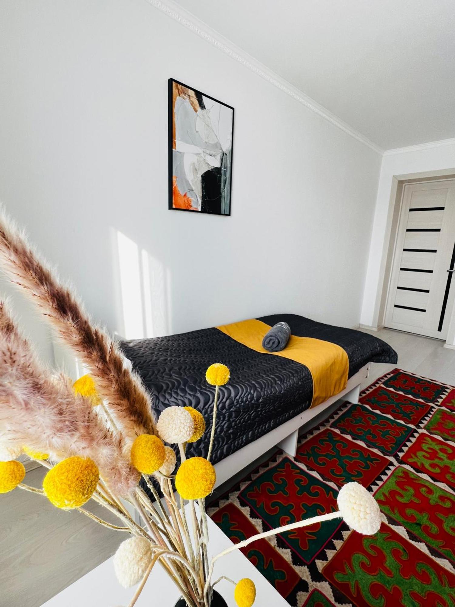 Guesthouse Greathome Karakol Bagian luar foto